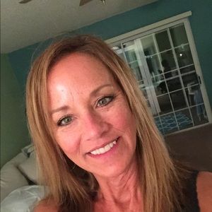 Meet your Posher, Sherry